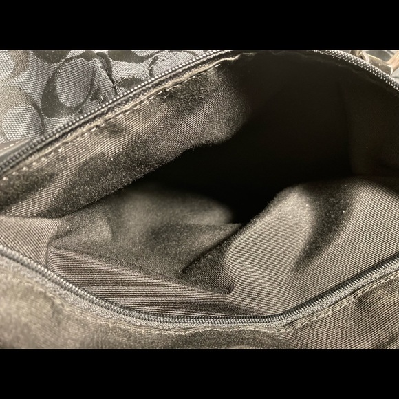 COACH CANVAS/LEATHER LOGO TOTE BAG - Picture 8 of 15